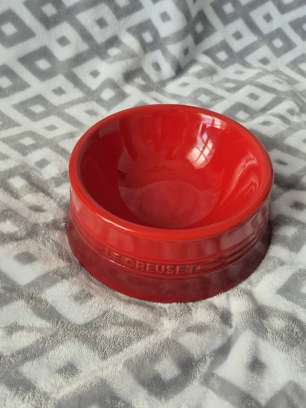 Le Creuset Bright Red Ceramic Pet Bowl